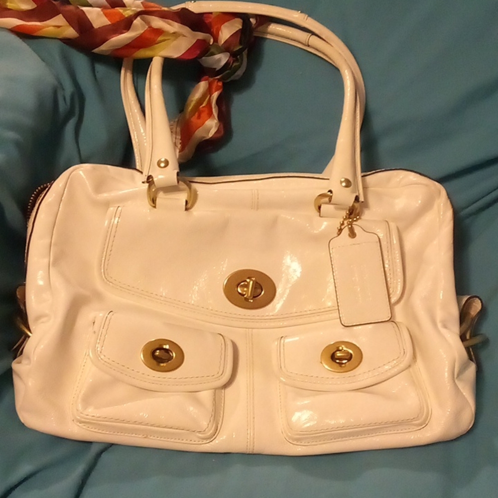 Rare coach M0869-13051 White Patent Leather Satchel